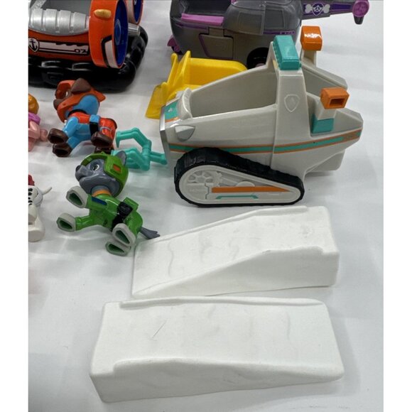 Paw Patrol Sea Rescue Pups Figures Vehicles Lot of 21 Extras Pup Pad Cards Toys - Picture 6 of 12